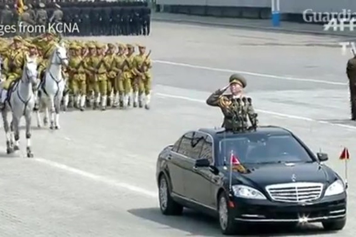&quot;Soi&quot; Mercedes S600 chong dan cua lanh dao Kim Jong Un-Hinh-7